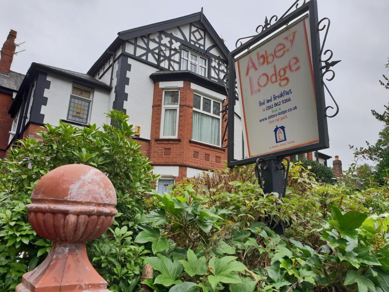 Abbey Lodge Manchester Bagian luar foto
